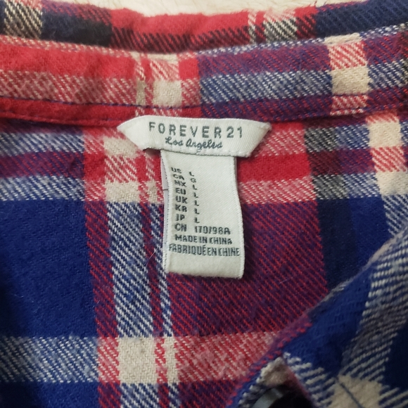 Shacket - Picture 3 of 4